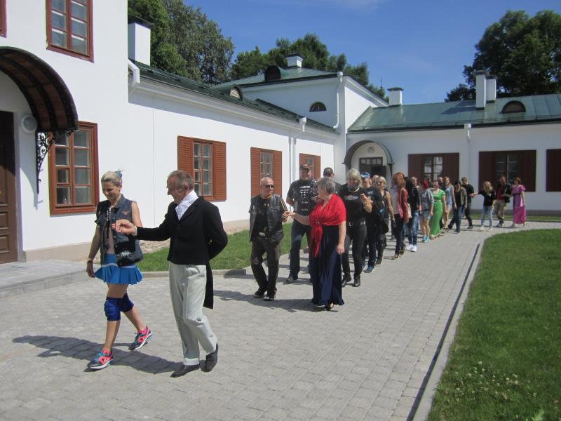 We invite you to the 19th century