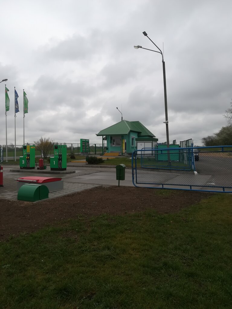 АЗС № 13   Р-135  59 км.     Режим работы: 8.00-19.00, ежедневно, без обеда.